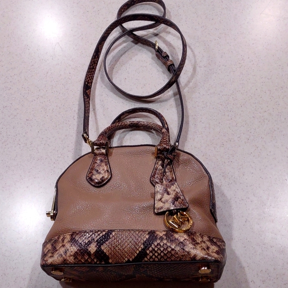Michael Kors Smythe Small Dome Snakeskin Trimmed Leather Satchel/Crossbody EUC - Picture 2 of 16